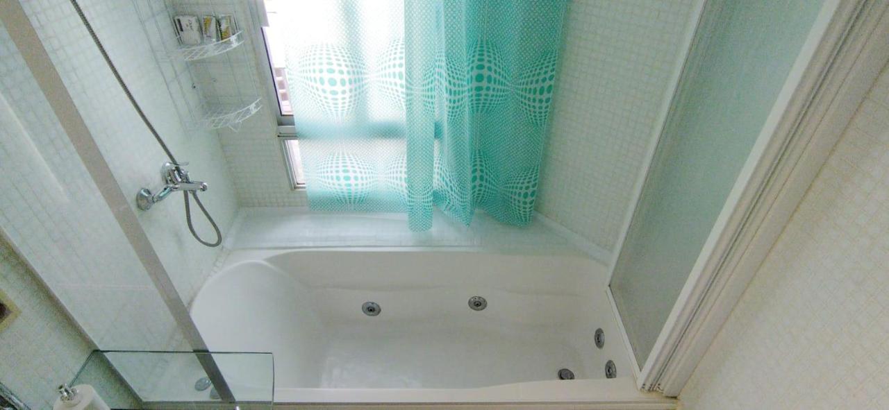 Villa House With Large Terrace, Jacuzzi And Gated Parking For One Car Montevideo Exterior foto